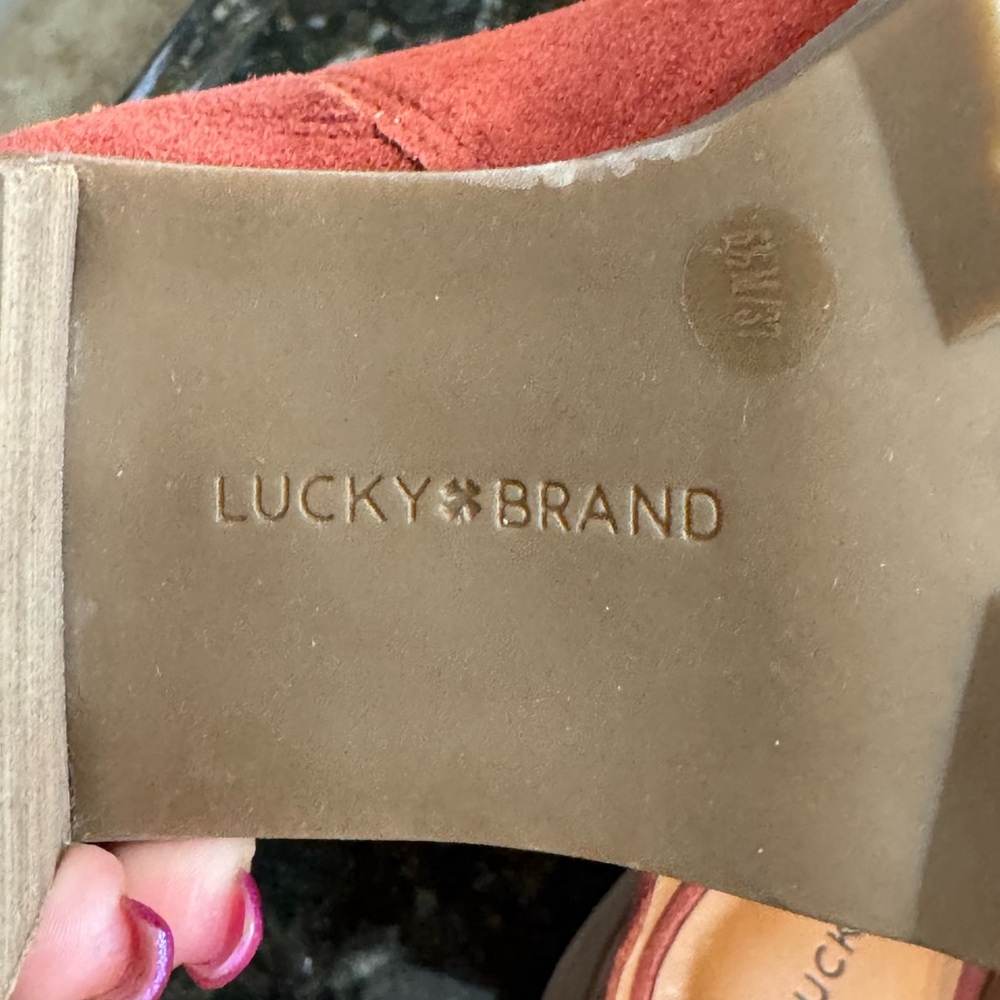 Lucky Brand Rust Color Mules with Pointed Toe and Stacked Heel, lug sole. - Picture 5 of 7